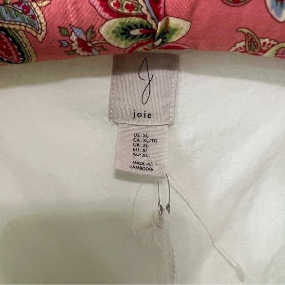 Elegant White Button-Down Dress - Picture 2 of 7